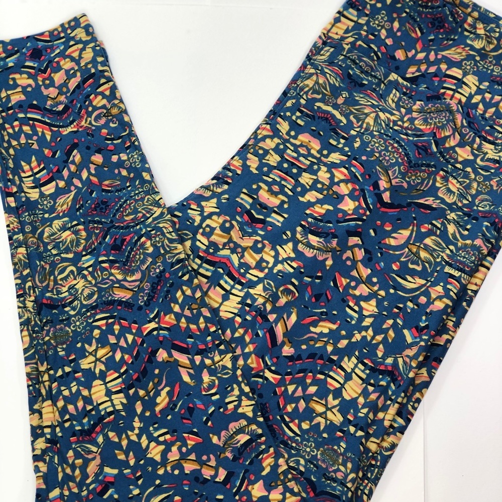 🖤TC PRINT LEGGINGS💕
